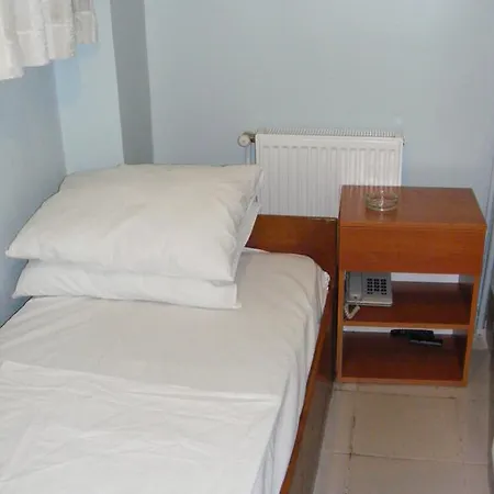 Hotel Venedik 3*